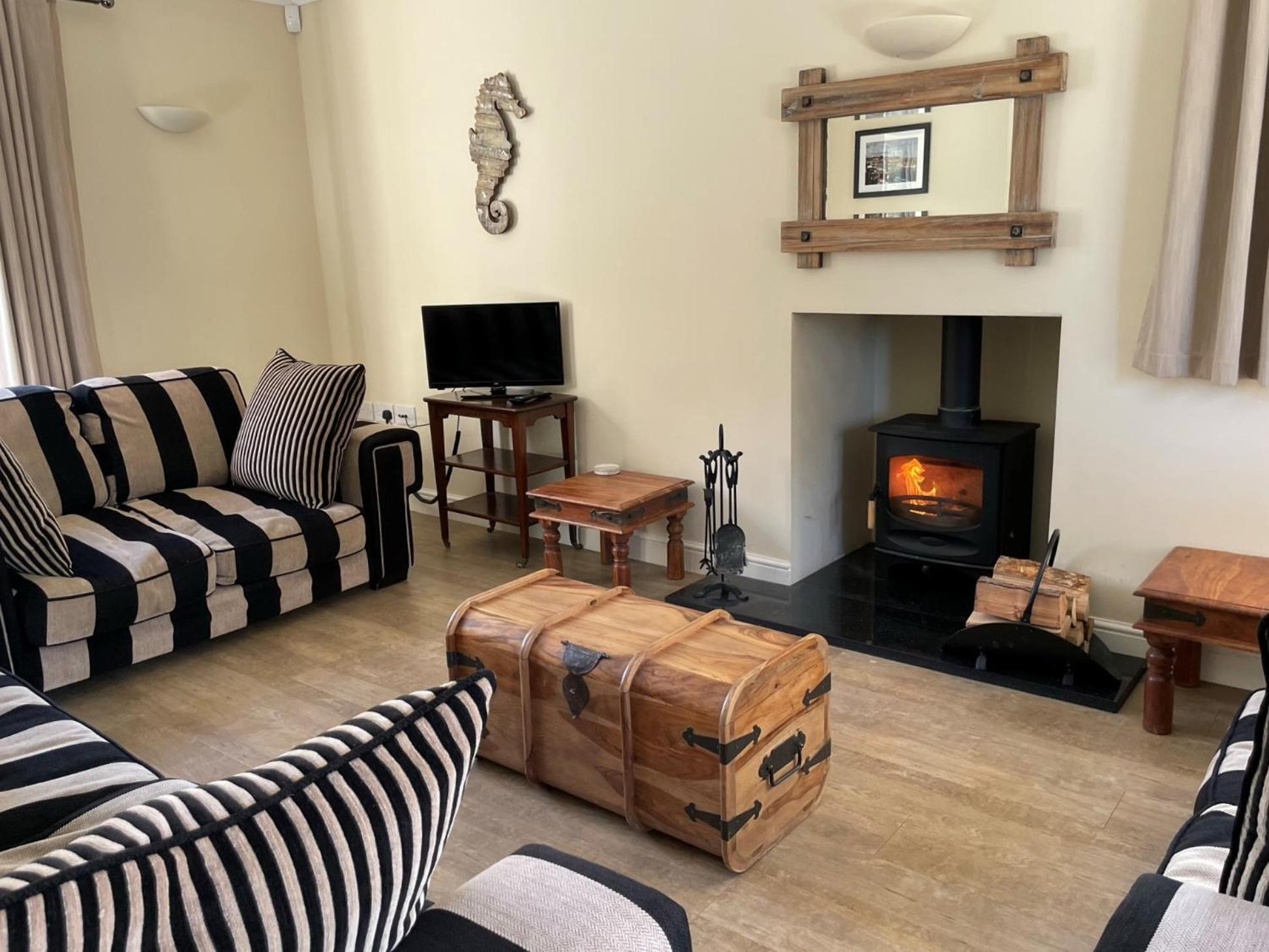 Saltkettle In Blakeney, Sleeping 12 In 5 Bedrooms 블레이크니 외부 사진